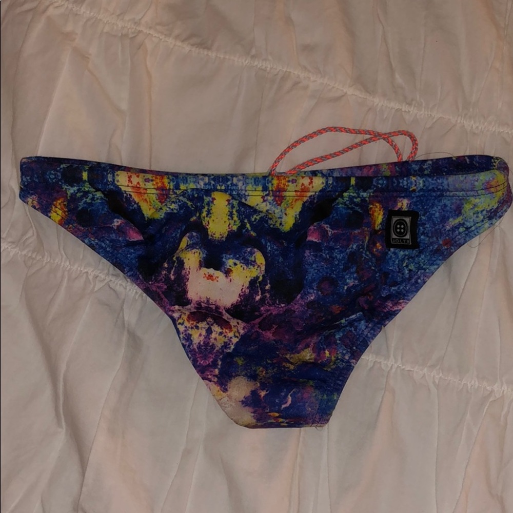 Jolyn Bottom - image 2